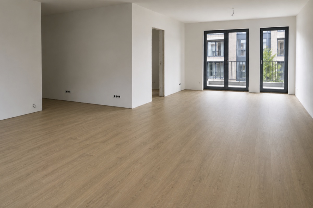 Neu verlegter Designboden im Neubau